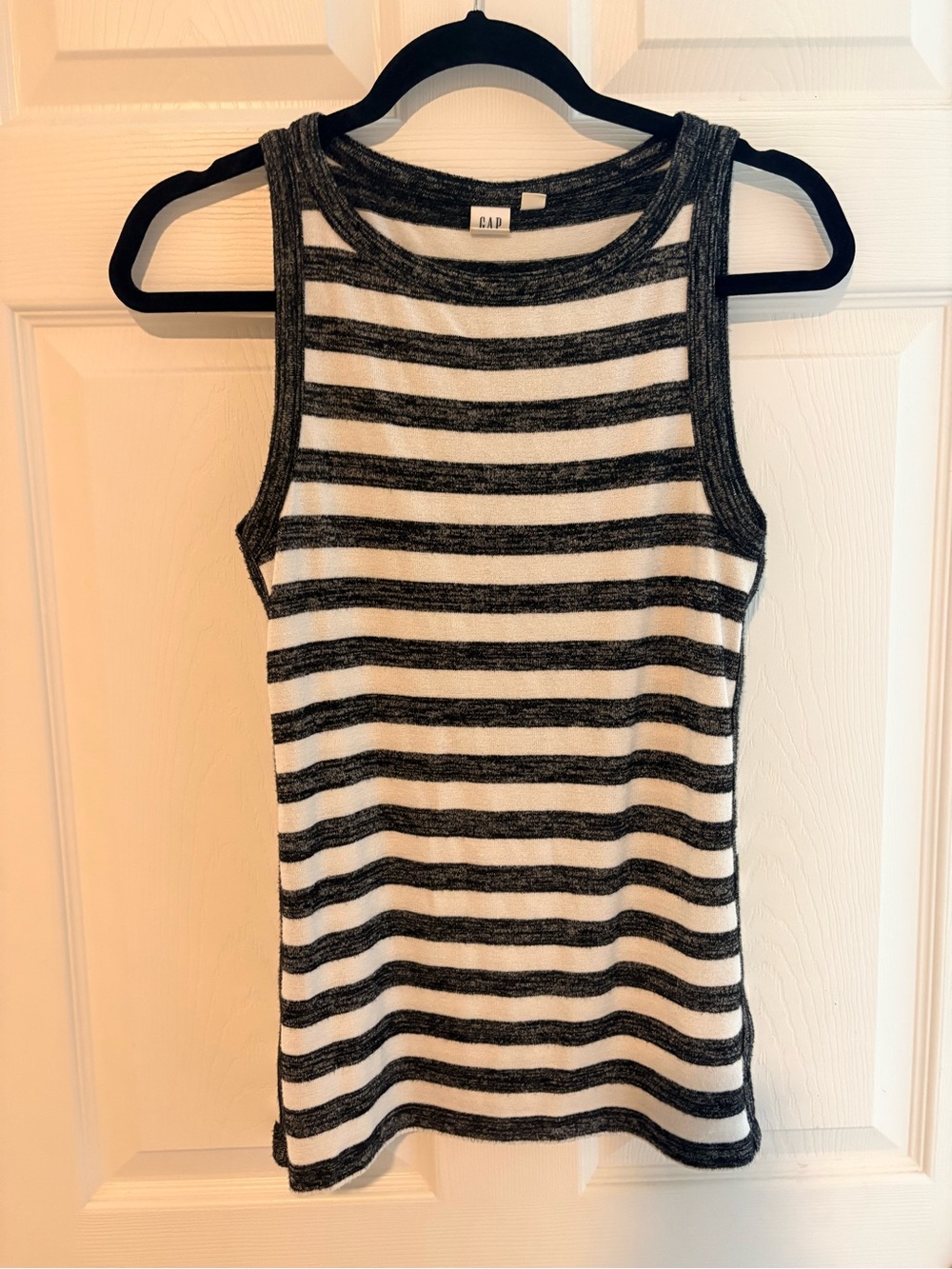 Gap Tank Top - black stripe XS